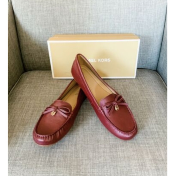 NIB Michael Kors Everett Oxblood Tumbled Leather - Picture 2 of 6